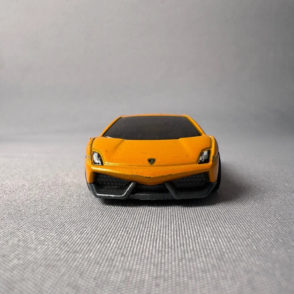 Hot Wheels Lamborghini Gallardo LP 570-4 Superleggera Orange Diecast Car 1:64